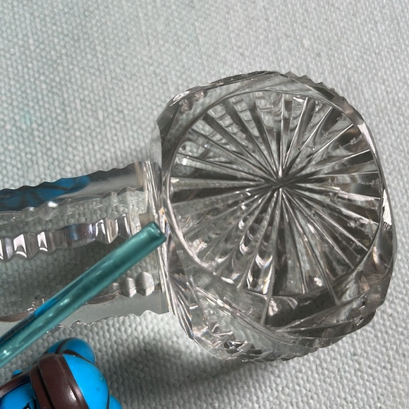 Vintage Carved Glass Knife Rest - Picture 9 of 9